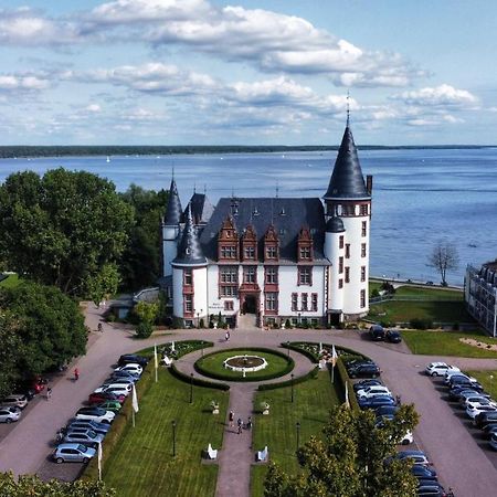 Seehotel Schloss Клинк Екстериор снимка