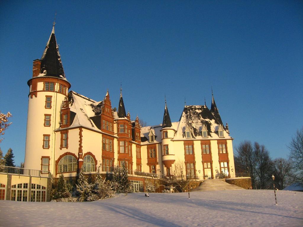 Seehotel Schloss Клинк Екстериор снимка