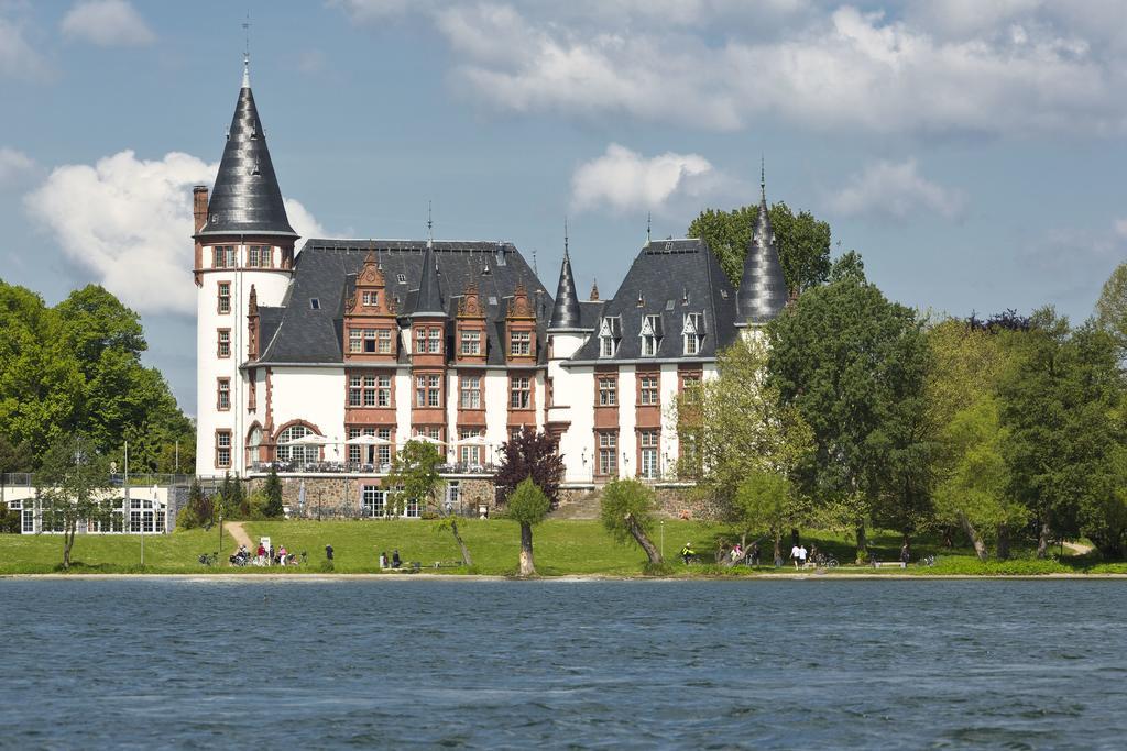 Seehotel Schloss Клинк Екстериор снимка