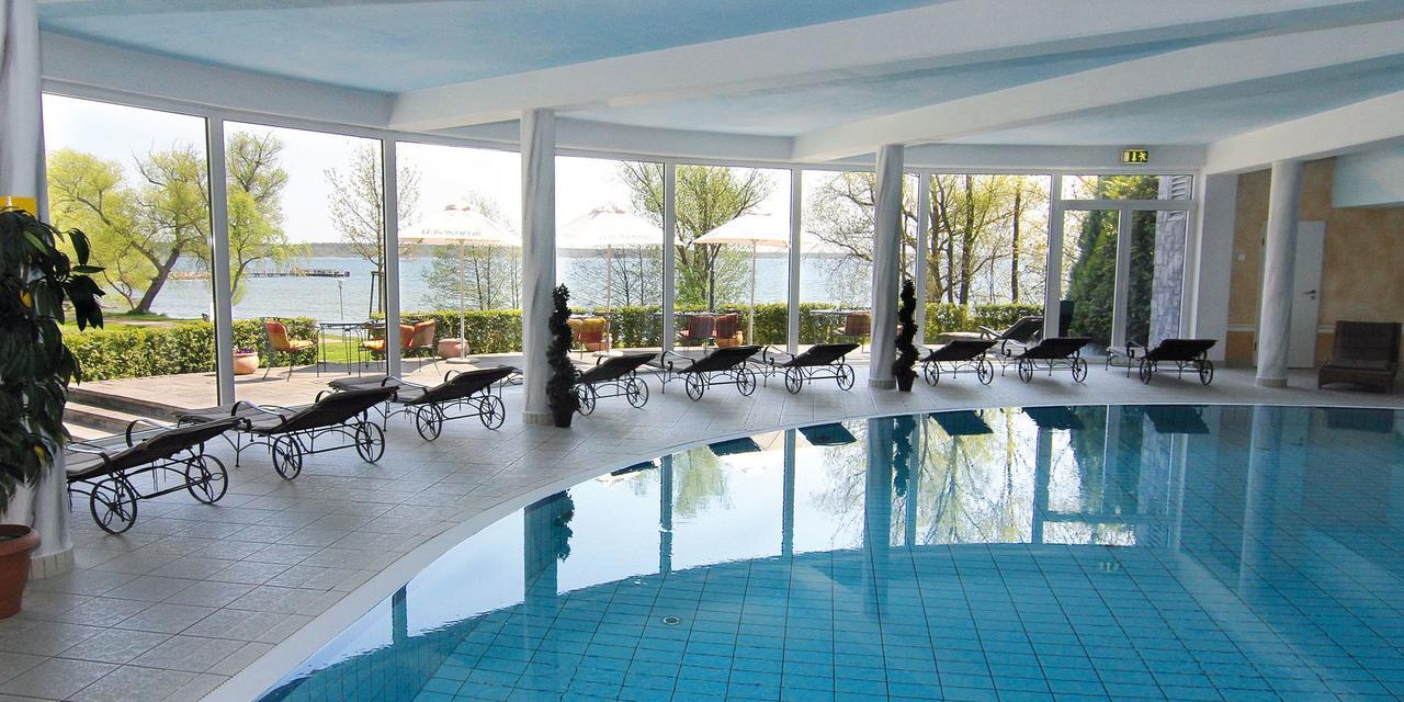 Seehotel Schloss Клинк Екстериор снимка