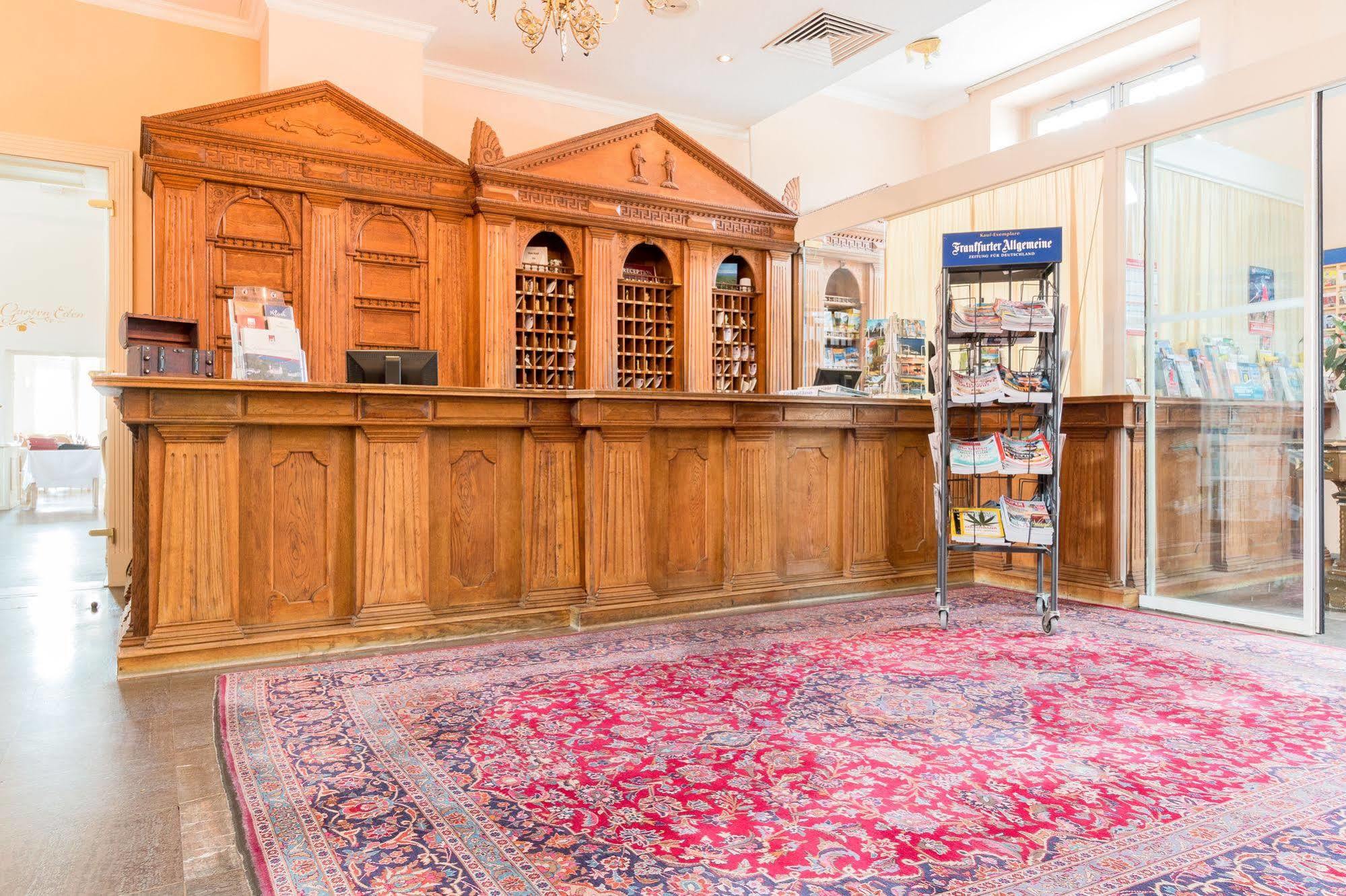 Seehotel Schloss Клинк Екстериор снимка